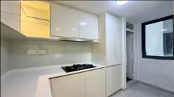 Lakeville (D22), Condominium #574041701